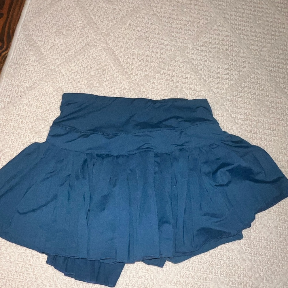gold hinge tennis skirt
